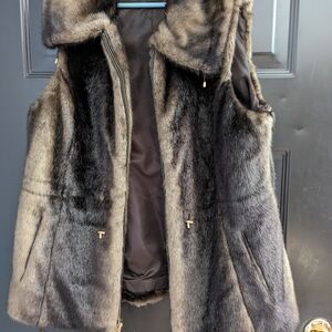 Ellen Tracy fur vest